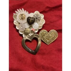 Vintage Button Brooch Pin Fashion Jewelry White Heart & Roses Hand Made + 2 Gold